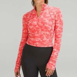 lululemon It's Rulu Warm Cropped Half Zip Pull Over Women’s Size 8 cool weather‎